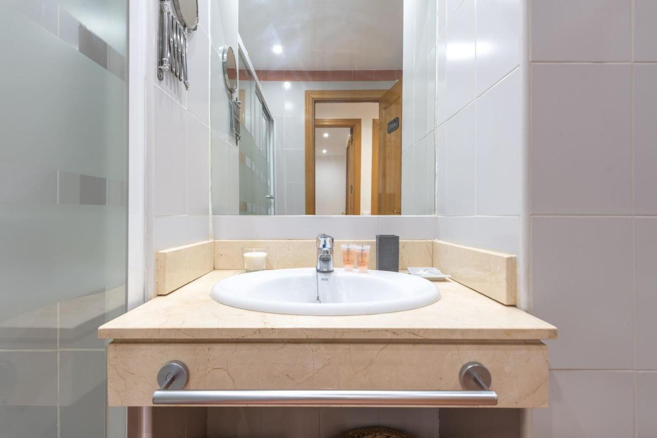 מדריד 2 Bedrooms 2 Bathrooms Furnished - Malsana - With Pool - Mintystay מראה חיצוני תמונה