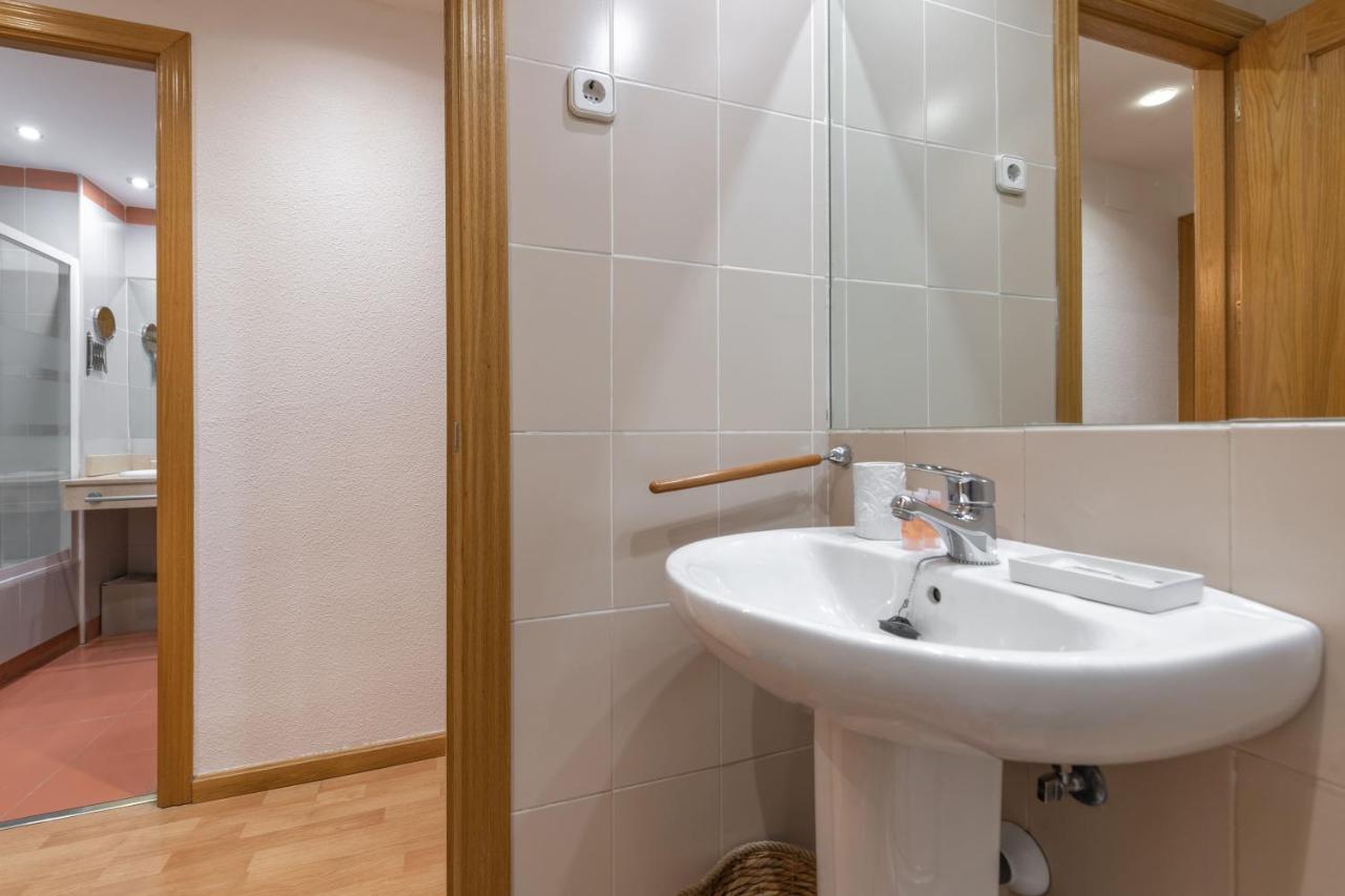 מדריד 2 Bedrooms 2 Bathrooms Furnished - Malsana - With Pool - Mintystay מראה חיצוני תמונה